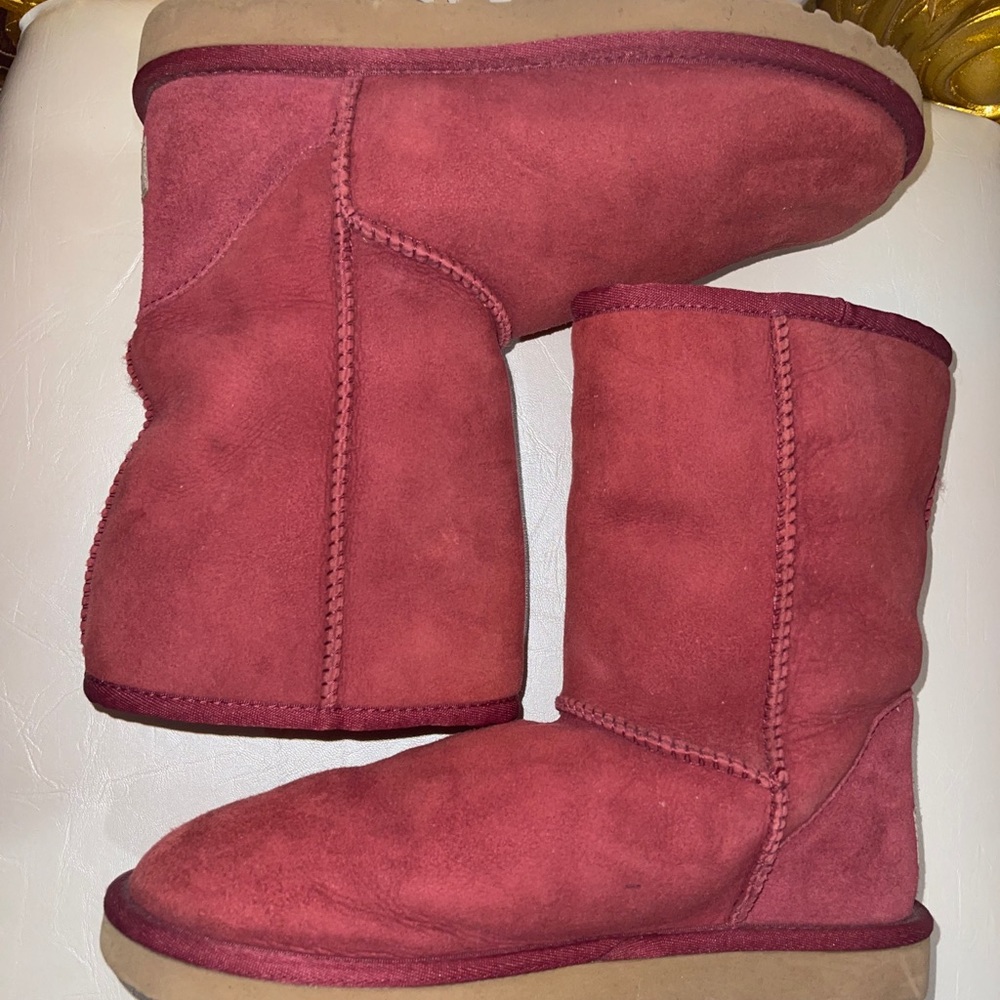 Authentic UGG Boots! Garnet Color - Picture 5 of 9
